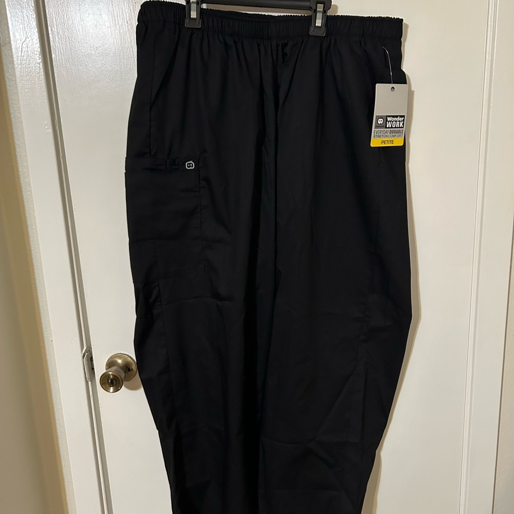 WonderWink Women’s Black Cargo Scrub Pants